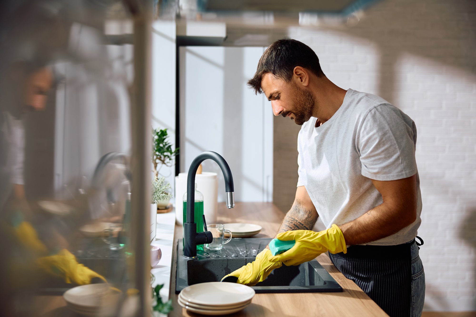 shutterstock_2516114459
